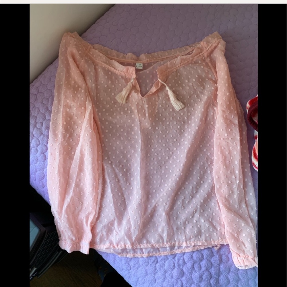 Off the shoulder shear blouse
